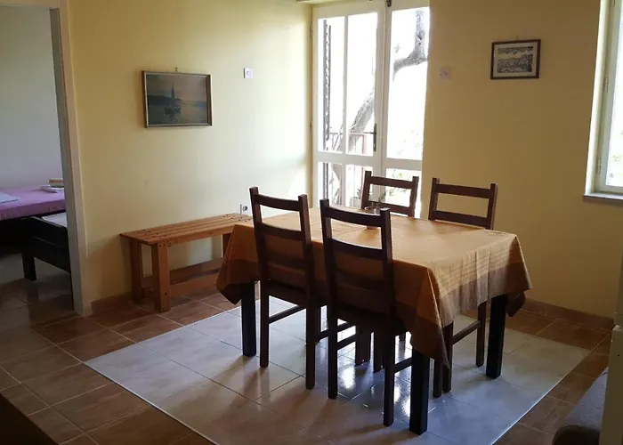 Apartments By The Sea Valun, Cres - 386