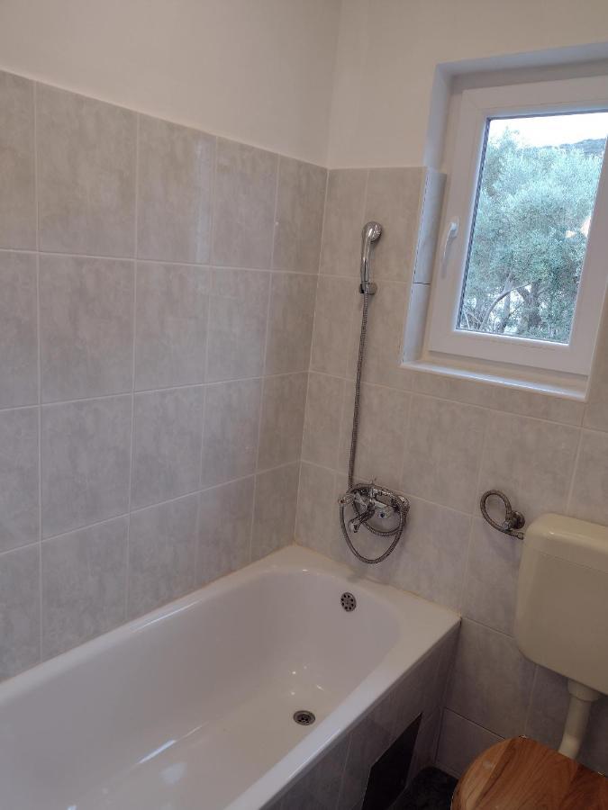 Apartment By The Sea Valun, Cres - 386 Valun